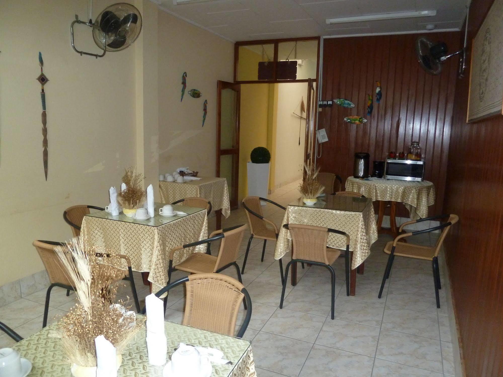 Hostal Huayruro Ікітос Екстер'єр фото